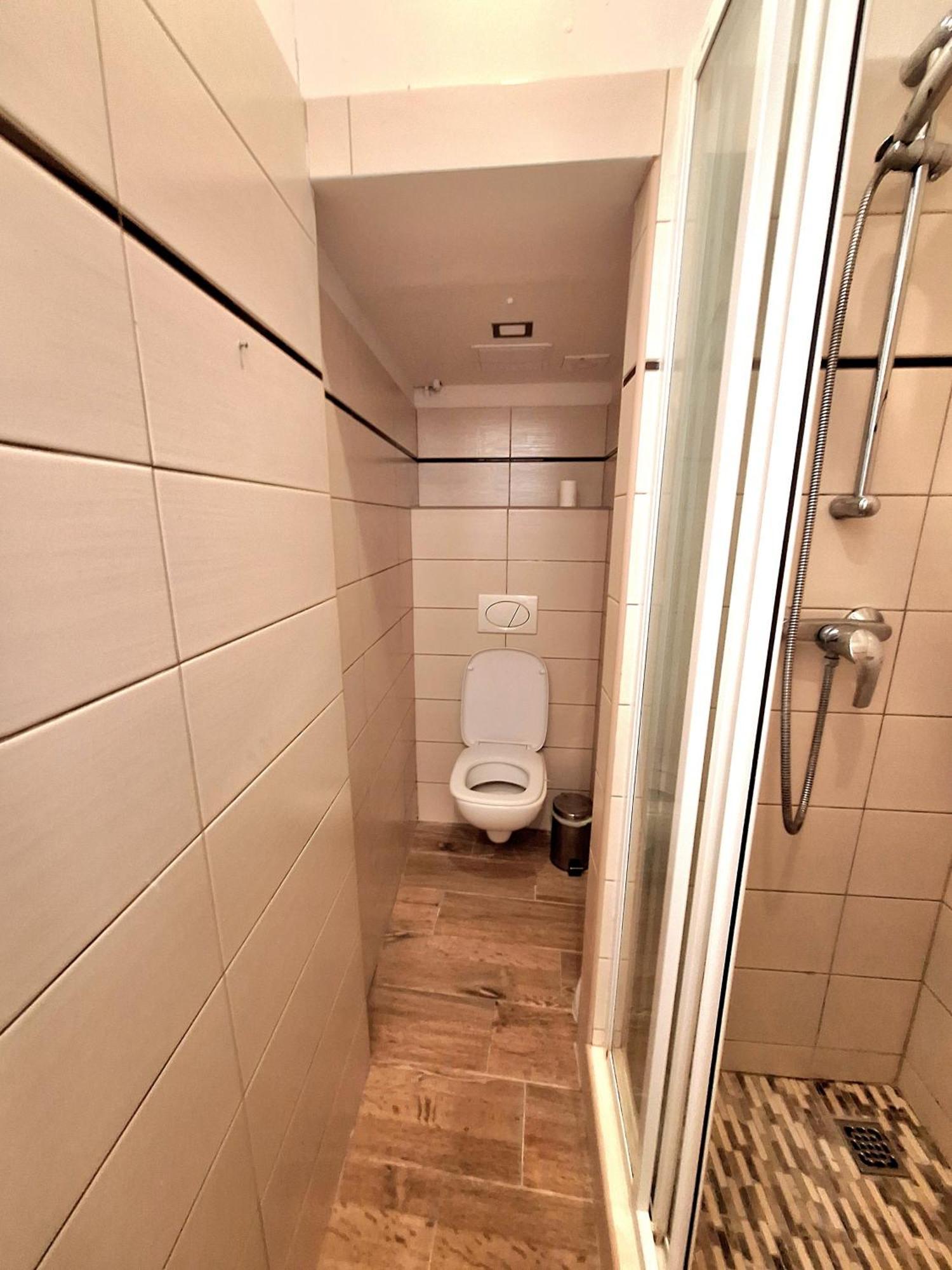 Apartment Emma - Old Town Братислава Екстериор снимка