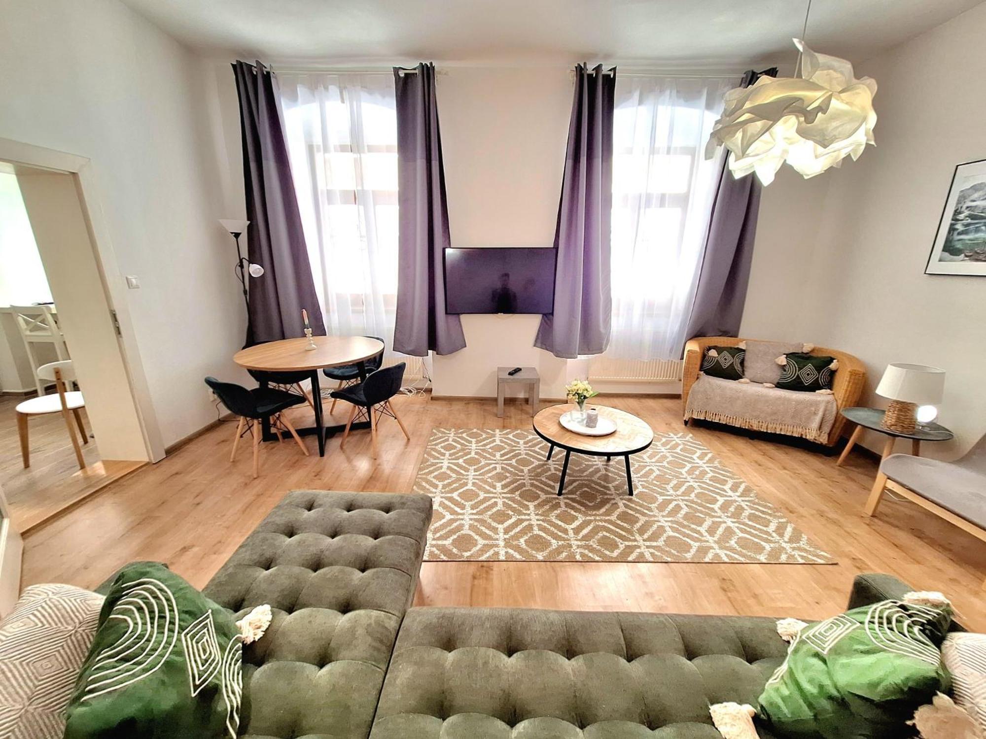 Apartment Emma - Old Town Братислава Екстериор снимка